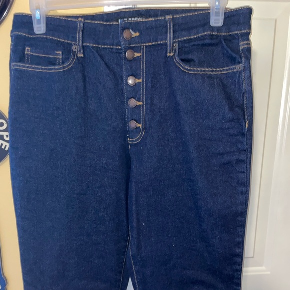 Stylish Button Down Crop Jeans by Joe Fresh - Picture 3 of 7